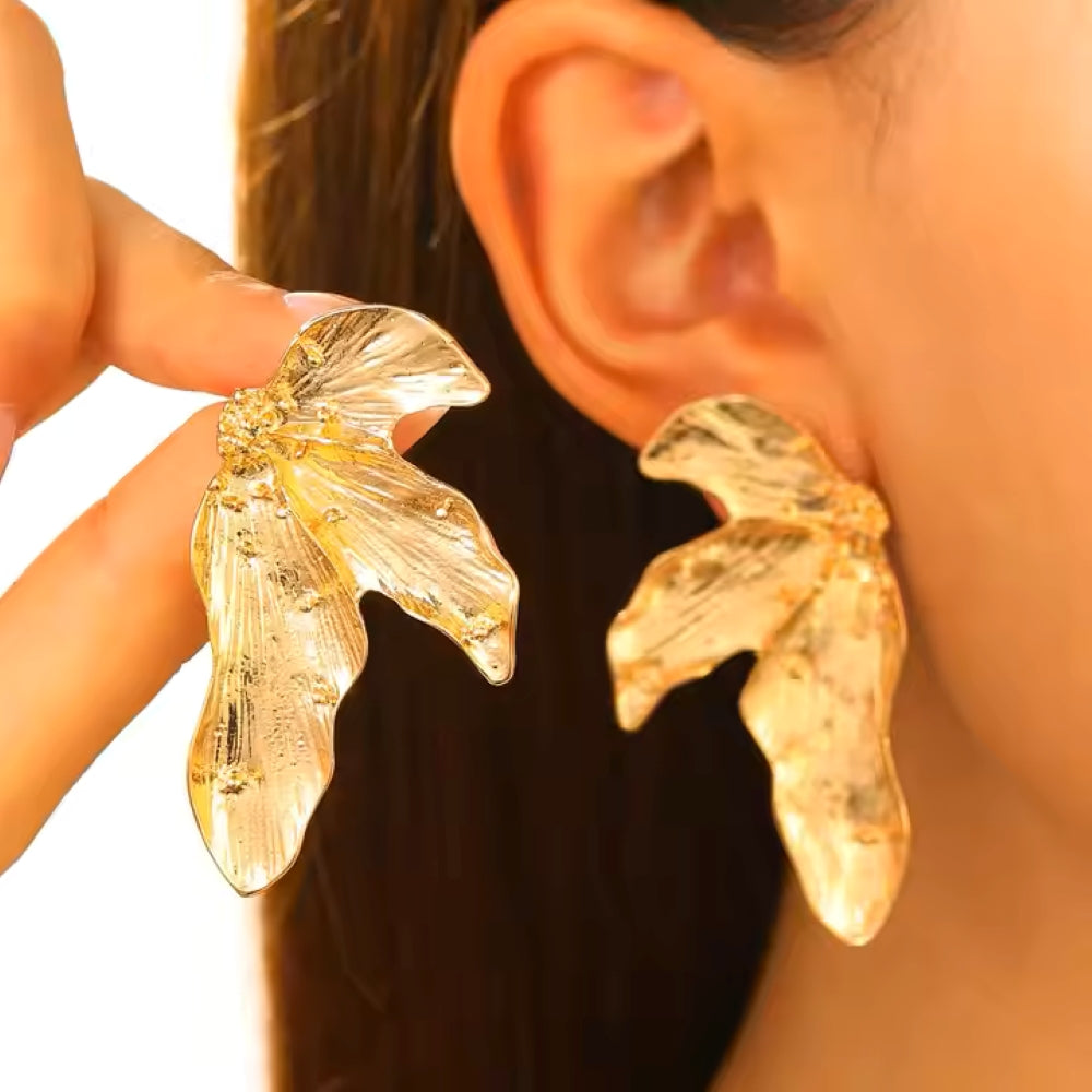 Petal Dusk Earring