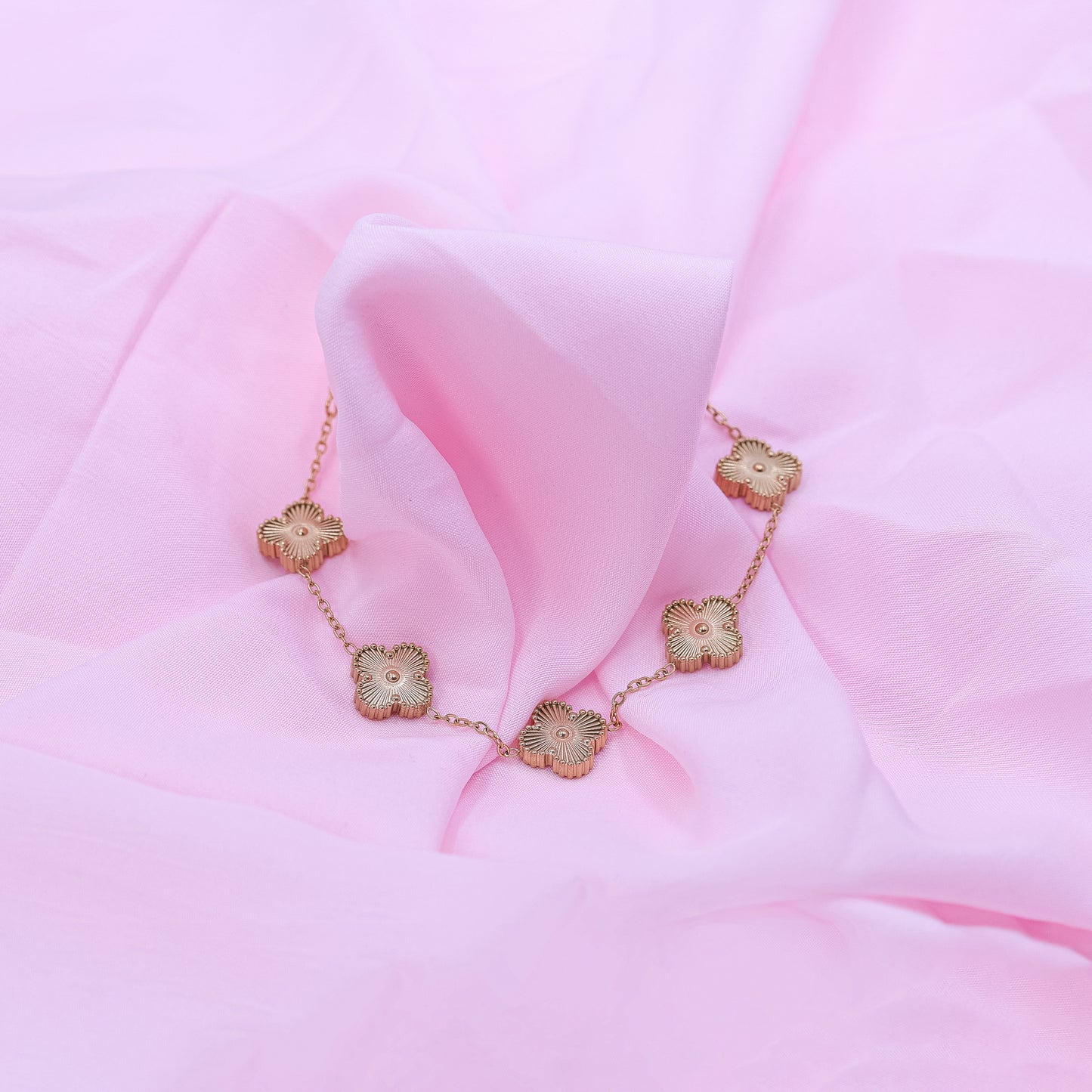Clover Leaf Bracelet- Gold