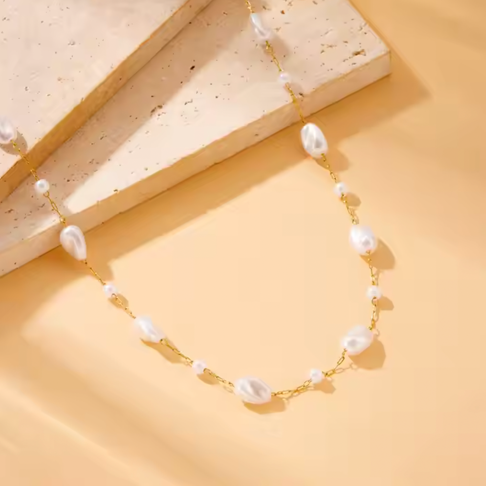 Dainty Pearl Necklace