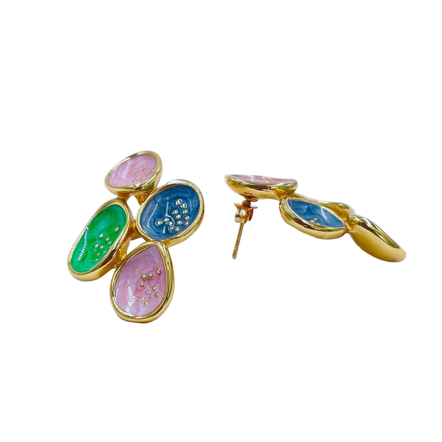 Gloomy Iris Studs