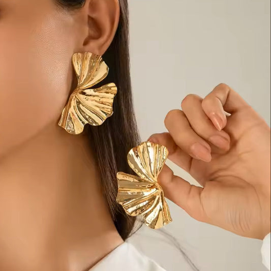 Torsion Earring