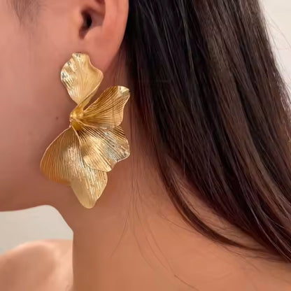 Petal Arc Earring