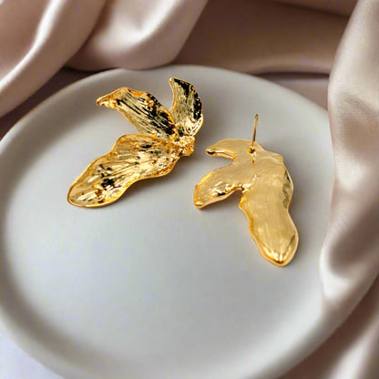 Petal Dusk Earring