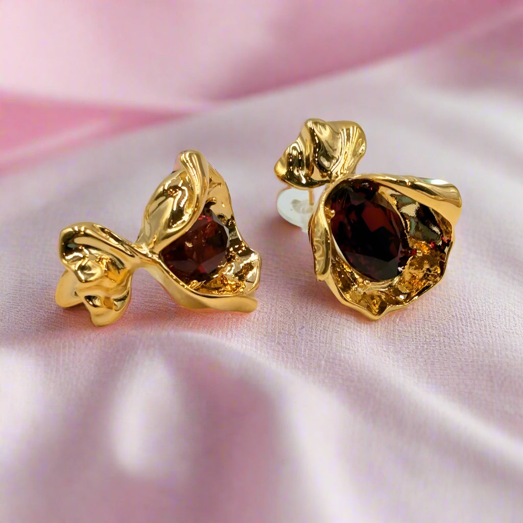 Rouge Petal Earring