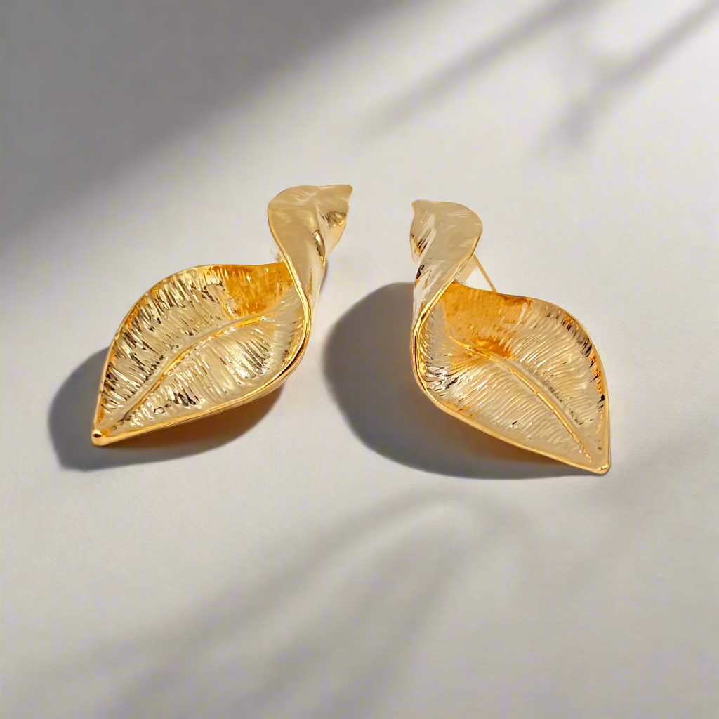 Whirlleaf Earring