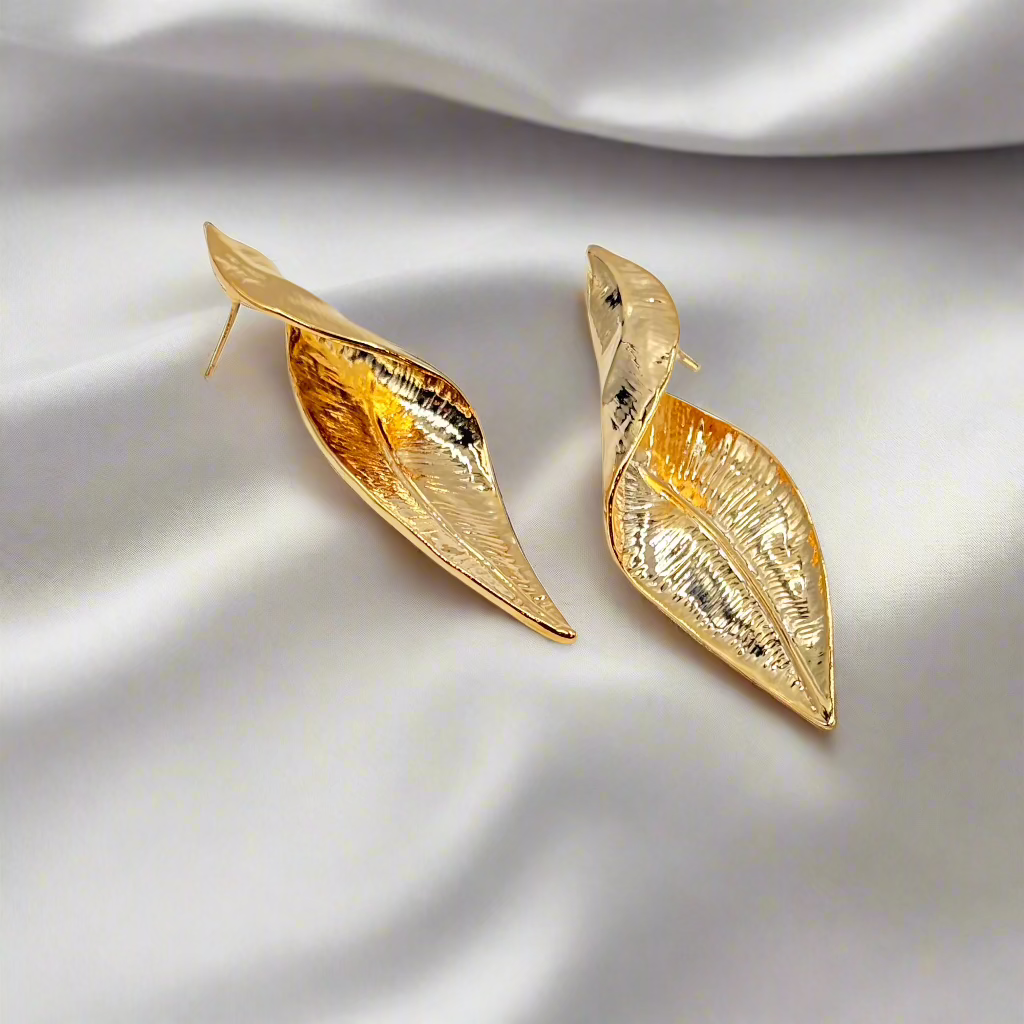 Whirlleaf Earring