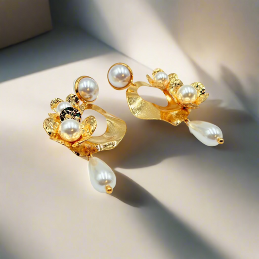 Mooncurrent Earring