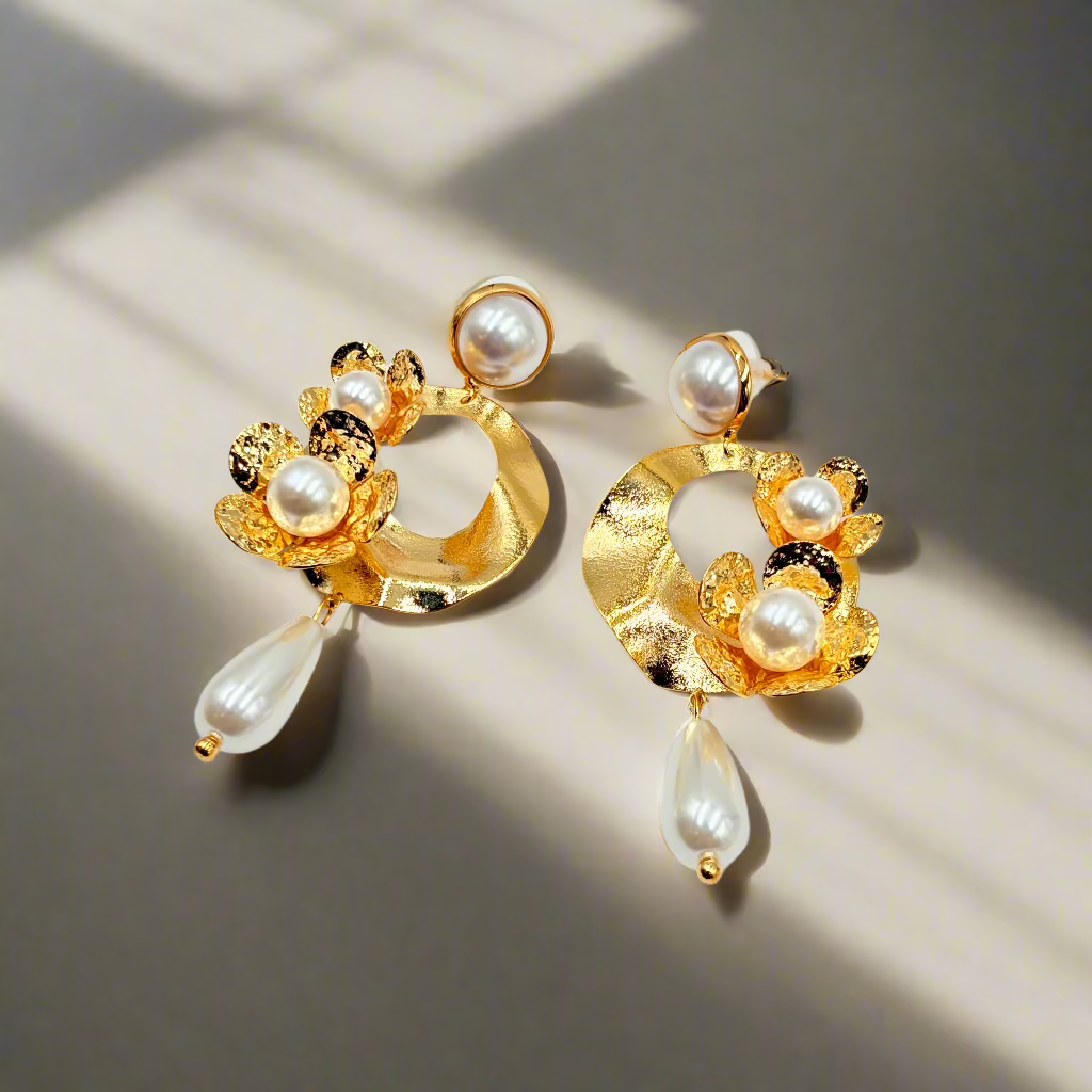 Mooncurrent Earring