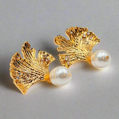 Majesty Drops Earring