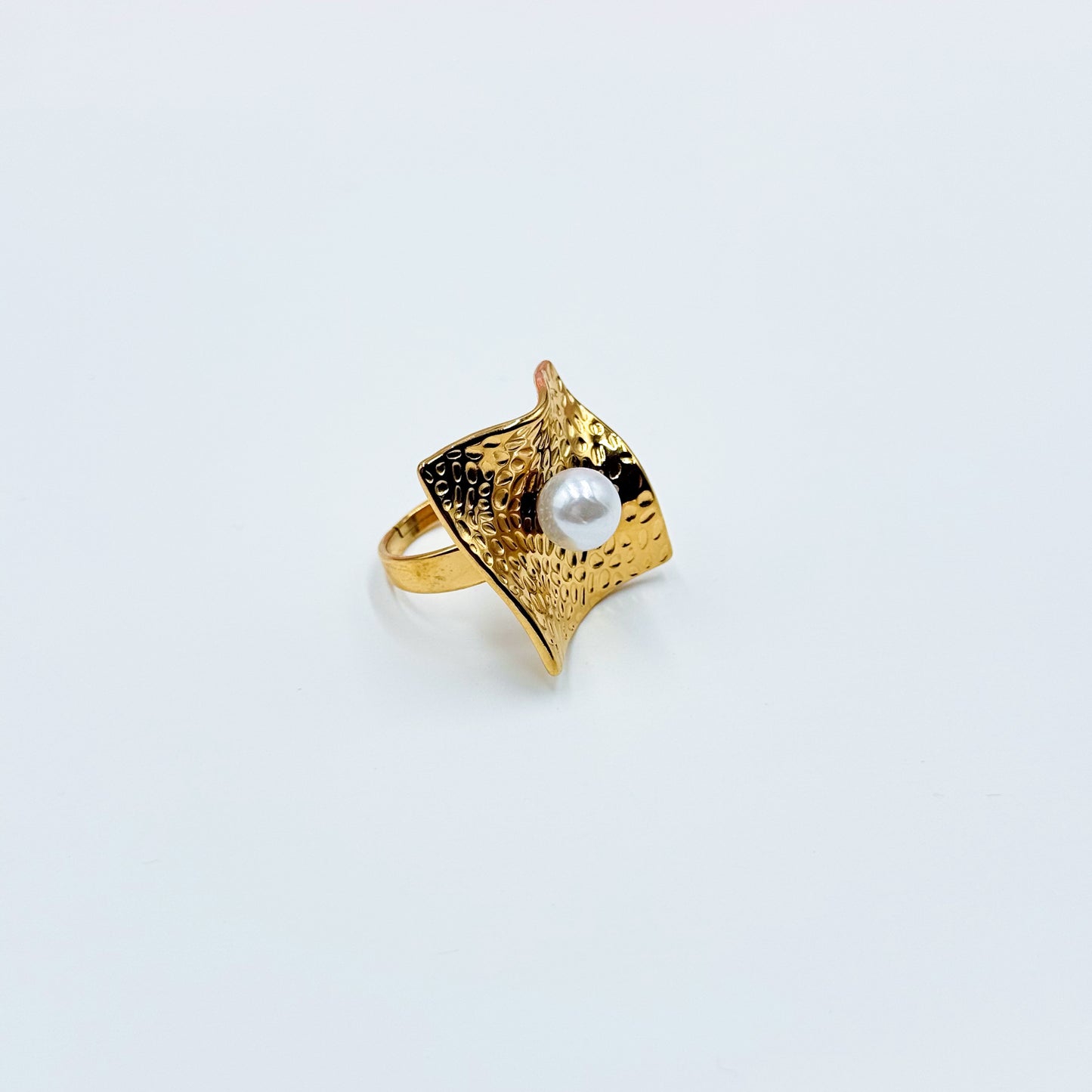 Oyster Style Pearl