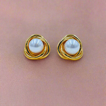 Pearl Bloom Stud