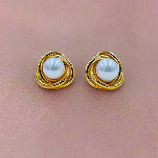 Pearl Bloom Stud